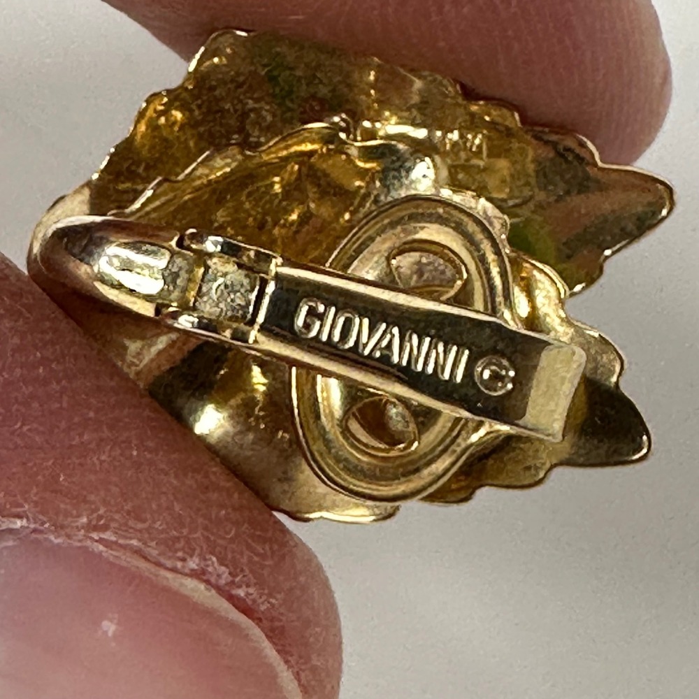 Vintage Giovanni Green Enamel Double Leaf Gold Tone Clip On Earrings Signed - Picture 5 of 15